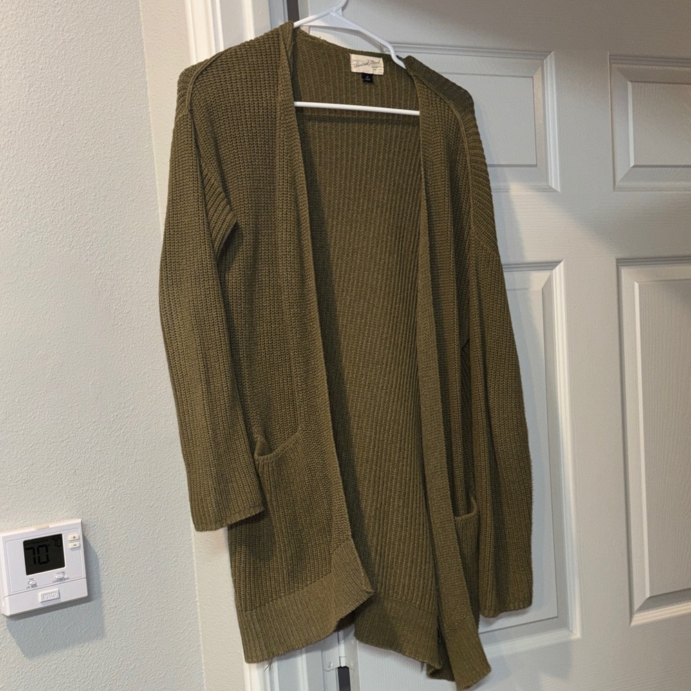 Universal Thread Olive Green Open Front Cardigan Sweater